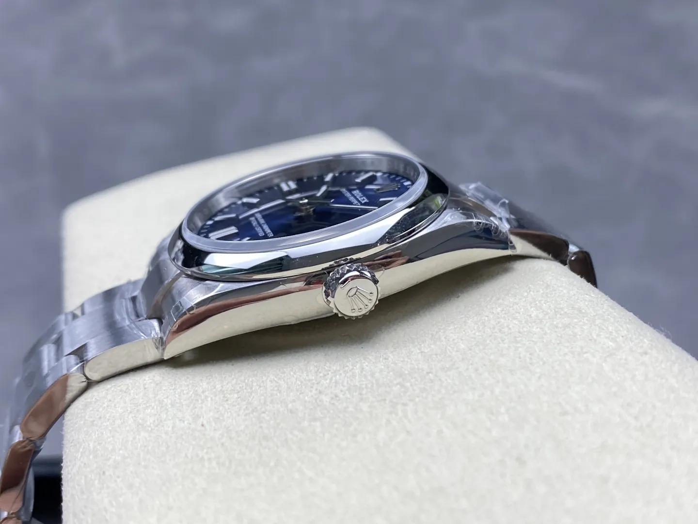 VS Factory Rolex Oyster Perpetual 36mm Bright Blue Sunburst Dial Smooth Bezel Oyster Bracelet (126000) 1:1 Super Clone - DD3230 Movement - VS Factory Official photo 8