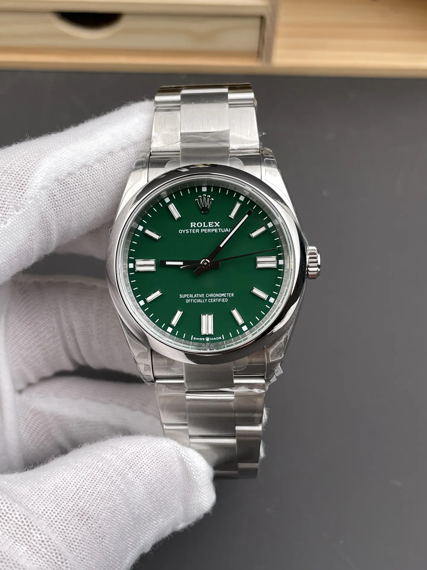 VS Factory Rolex Oyster Perpetual 36mm "Rolex Green" Lacquer Dial Smooth Bezel Oyster Bracelet (126000) 1:1 Super Clone - DD3230 Movement - VS Factory Official photo 2