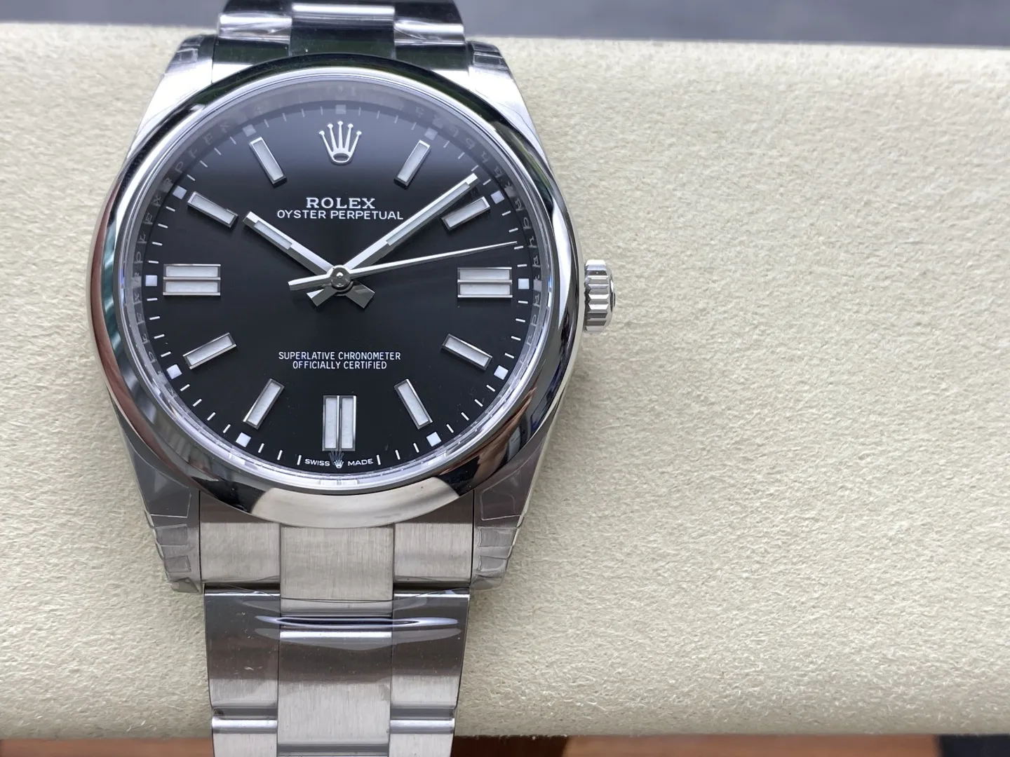 VS Factory Rolex Oyster Perpetual 41mm Bright Black Dial Smooth Bezel Oyster Bracelet (124300) 1:1 Super Clone - DD3230 Movement - VS Factory Official photo 2