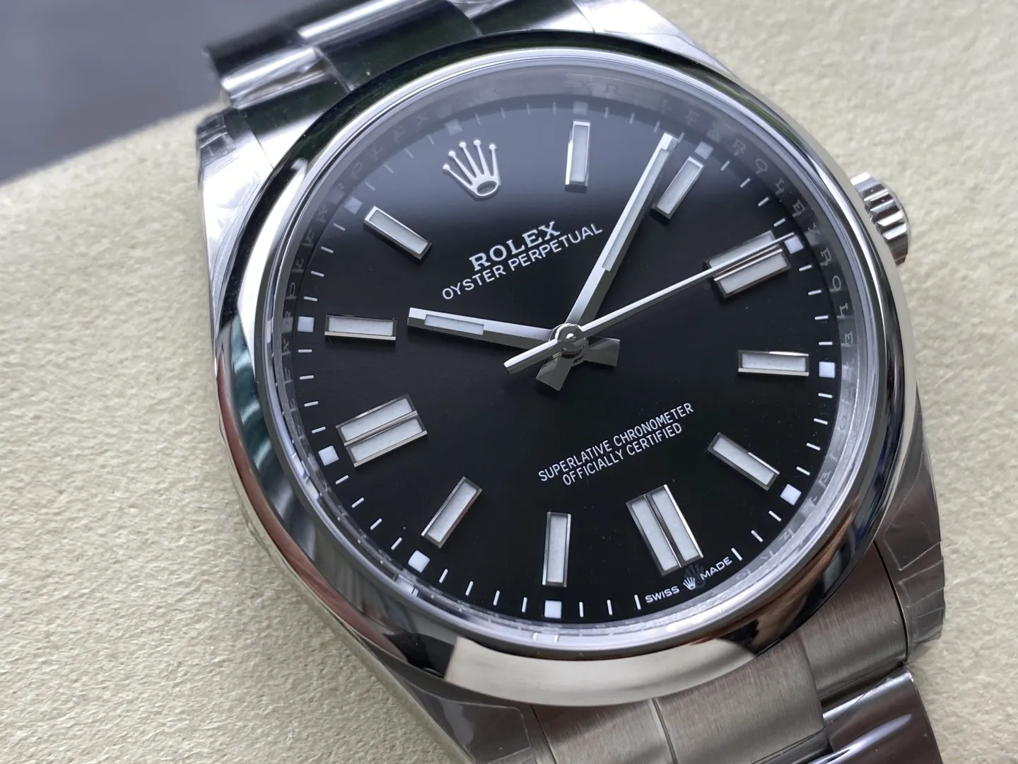 VS Factory Rolex Oyster Perpetual 41mm Bright Black Dial Smooth Bezel Oyster Bracelet (124300) 1:1 Super Clone - DD3230 Movement - VS Factory Official photo 4