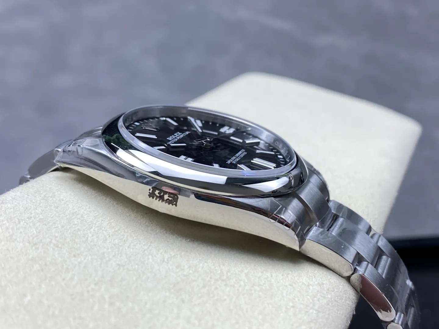 VS Factory Rolex Oyster Perpetual 41mm Bright Black Dial Smooth Bezel Oyster Bracelet (124300) 1:1 Super Clone - DD3230 Movement - VS Factory Official photo 8