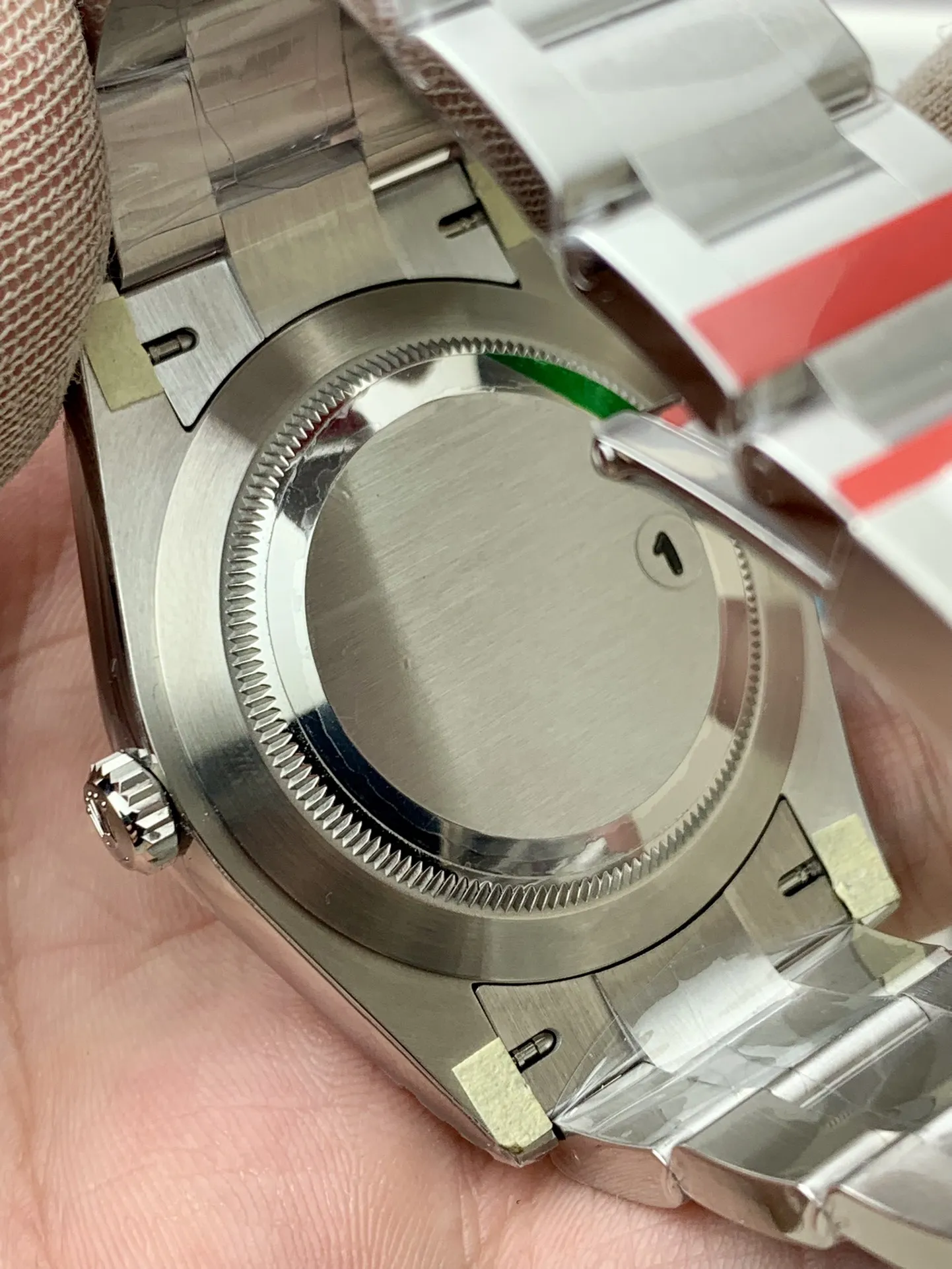 VS Factory Rolex Oyster Perpetual 41mm Candy Pink Lacquer Dial Smooth Bezel Oyster Bracelet (124300 Custom) 1:1 Super Clone - DD3230 Movement - VS Factory Official photo 6