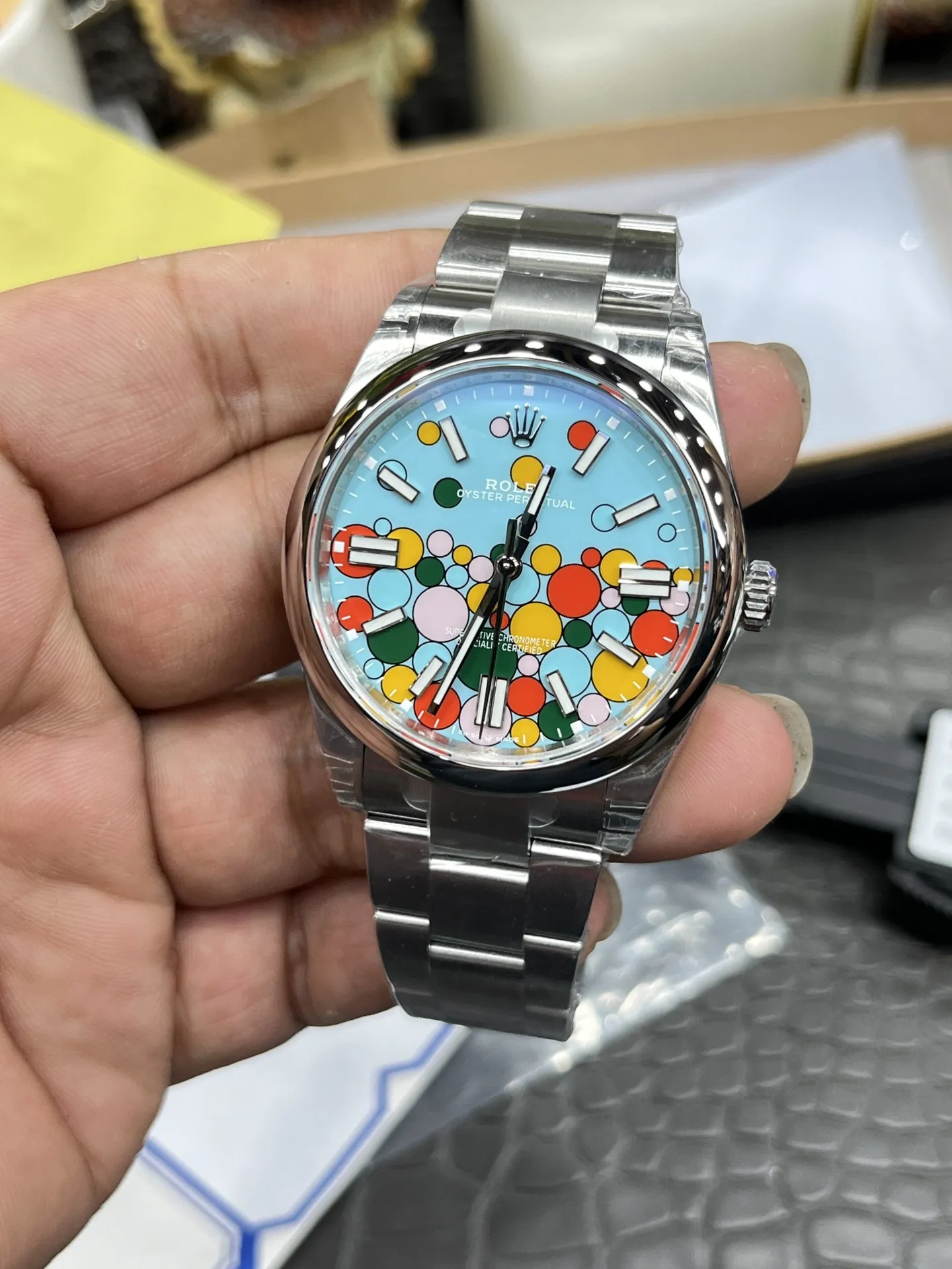 VS Factory Rolex Oyster Perpetual 41mm "Celebration Bubble" Motif Dial Smooth Bezel Oyster Bracelet (124300) 1:1 Super Clone - DD3230 Movement - VS Factory Official photo 4
