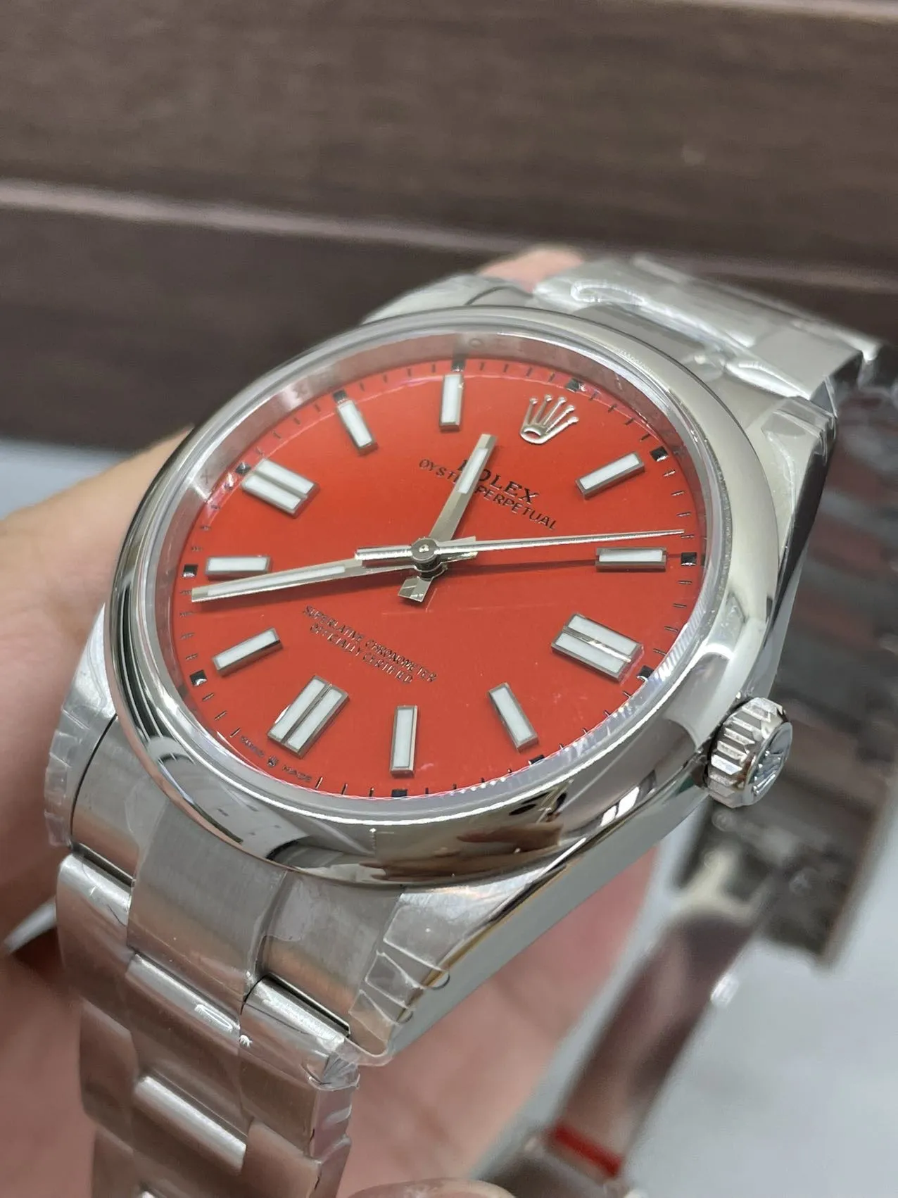 VS Factory Rolex Oyster Perpetual 41mm Coral Red Dial Smooth Bezel Oyster Bracelet (124300) 1:1 Super Clone - DD3230 Movement - VS Factory Official photo 5