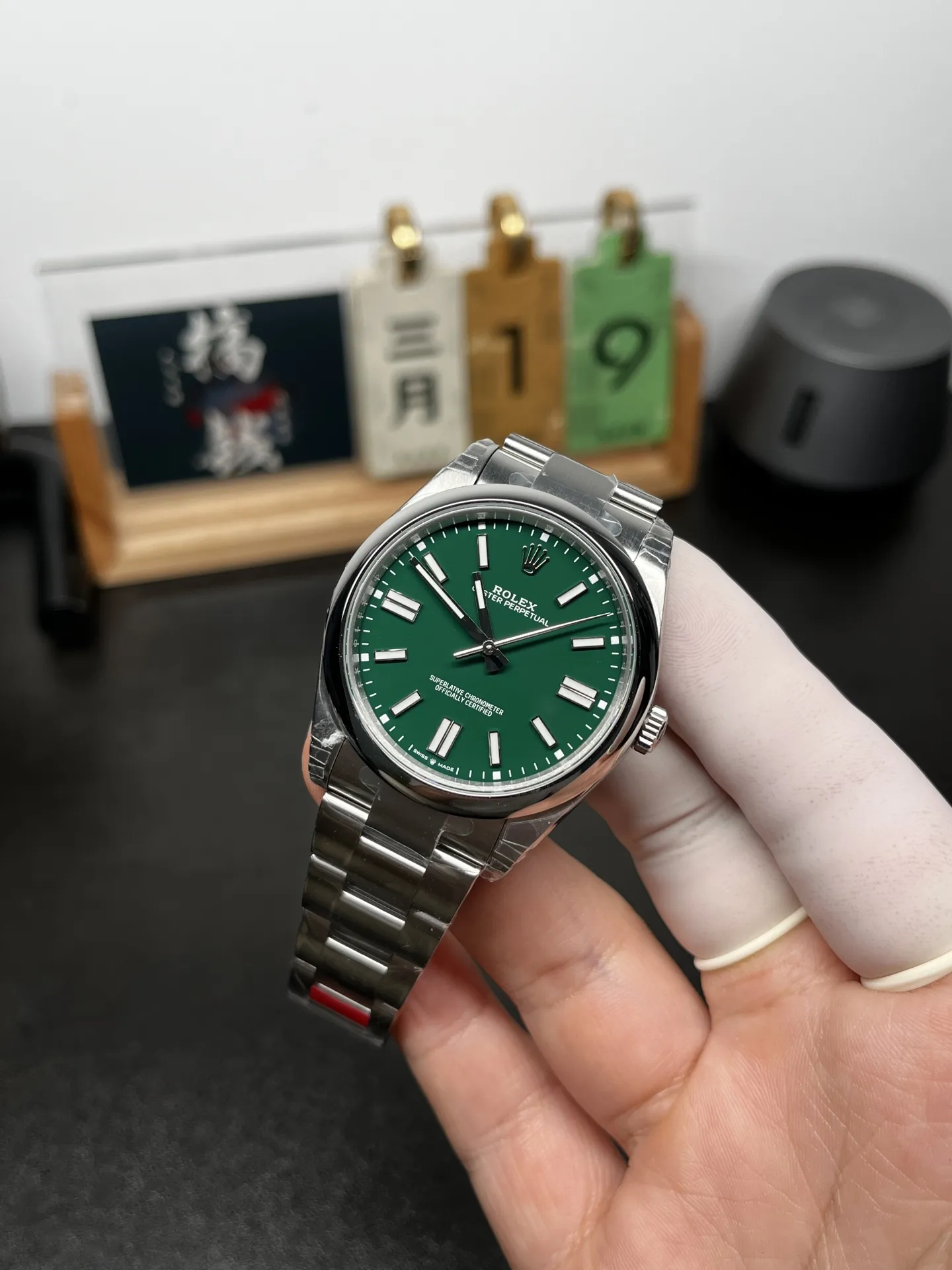 VS Factory Rolex Oyster Perpetual 41mm "Rolex Green" Lacquer Dial Smooth Bezel Oyster Bracelet (124300) 1:1 Super Clone - DD3230 Movement - VS Factory Official photo 3