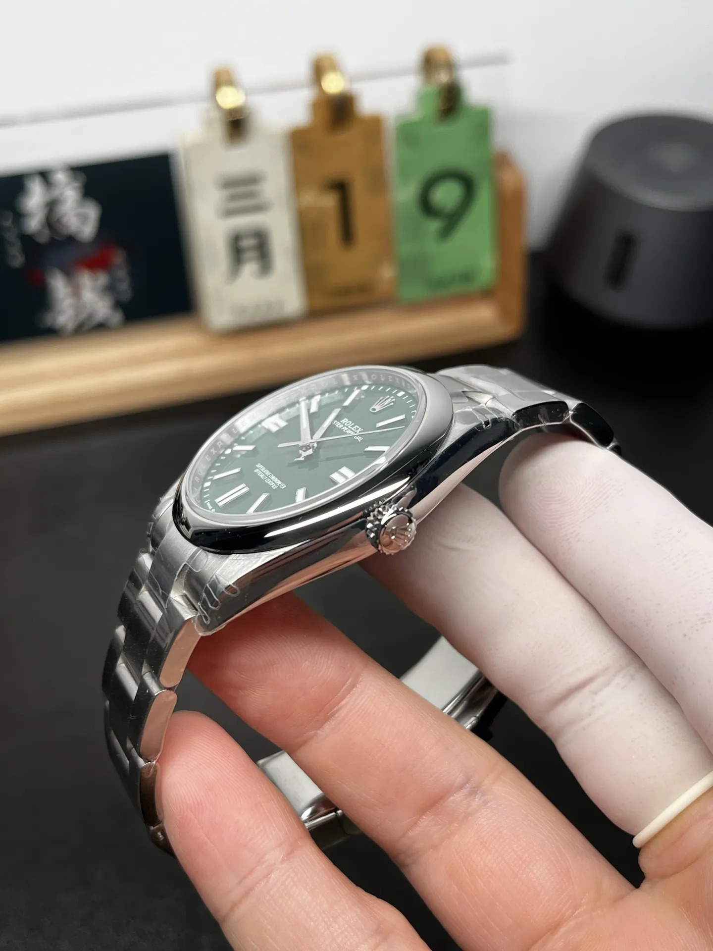 VS Factory Rolex Oyster Perpetual 41mm "Rolex Green" Lacquer Dial Smooth Bezel Oyster Bracelet (124300) 1:1 Super Clone - DD3230 Movement - VS Factory Official photo 4
