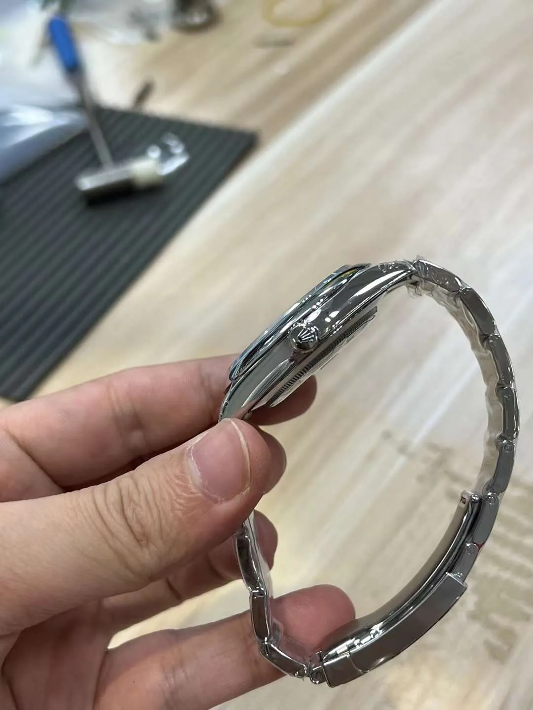 VS Factory Rolex Oyster Perpetual 41mm Turquoise "Tiffany" Blue Dial Smooth Bezel Oyster Bracelet (124300) 1:1 Super Clone - VS3230 Movement - VS Factory Official photo 6
