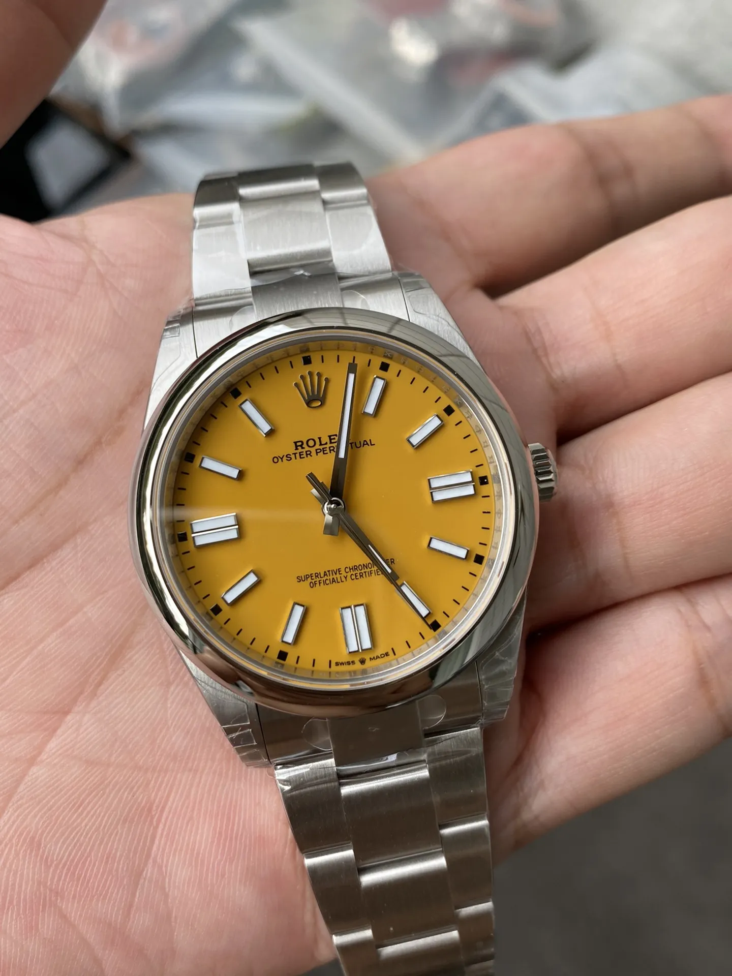 VS Factory Rolex Oyster Perpetual 41mm Yellow Dial Smooth Bezel Oyster Bracelet(124300) 1:1 Super Clone - DD3230 Movement - VS Factory Official photo 5
