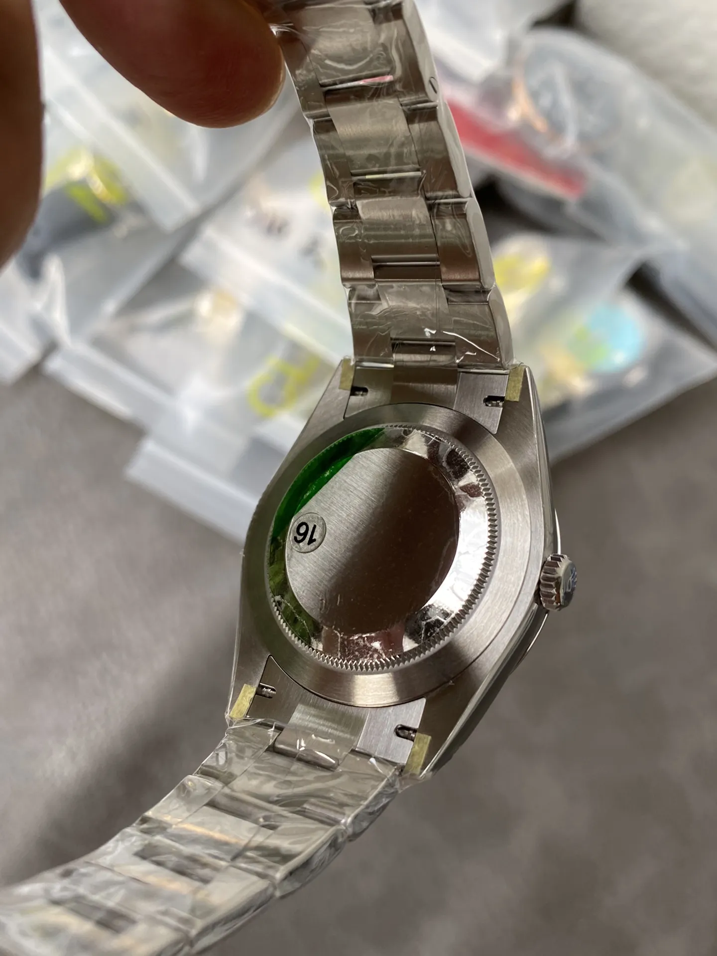 VS Factory Rolex Oyster Perpetual 41mm Yellow Dial Smooth Bezel Oyster Bracelet(124300) 1:1 Super Clone - DD3230 Movement - VS Factory Official photo 8