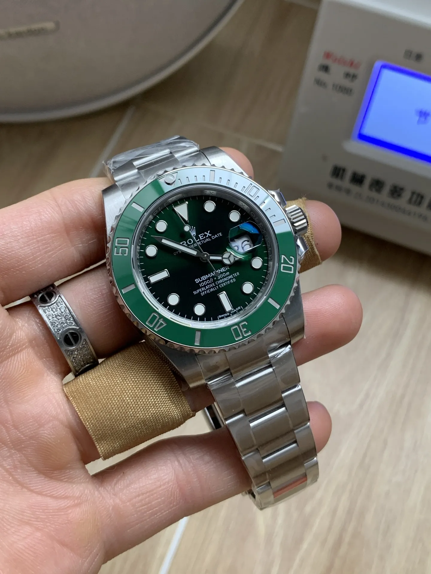 VS Factory Rolex Submariner Date "Hulk" Green 40mm (116610LV) 1:1 Super Clone - DD3135 Movement - VS Factory Official photo 4