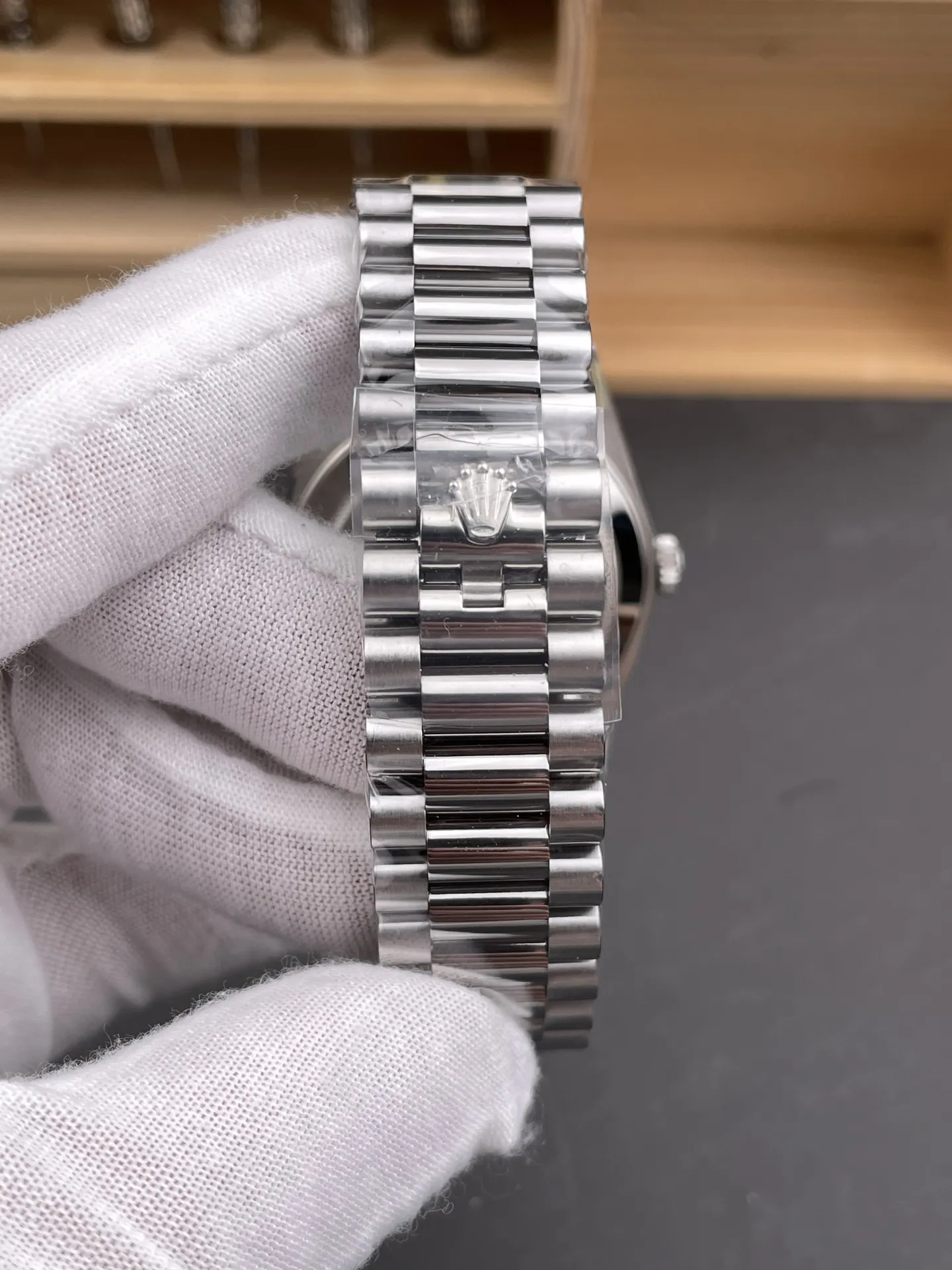 VS Factory (V2) Rolex Day-Date 40mm Blue Sunburst Roman Dial Fluted Bezel President Bracelet (228239) 1:1 Super Clone - DD3255 Movement - VS Factory Official photo 8