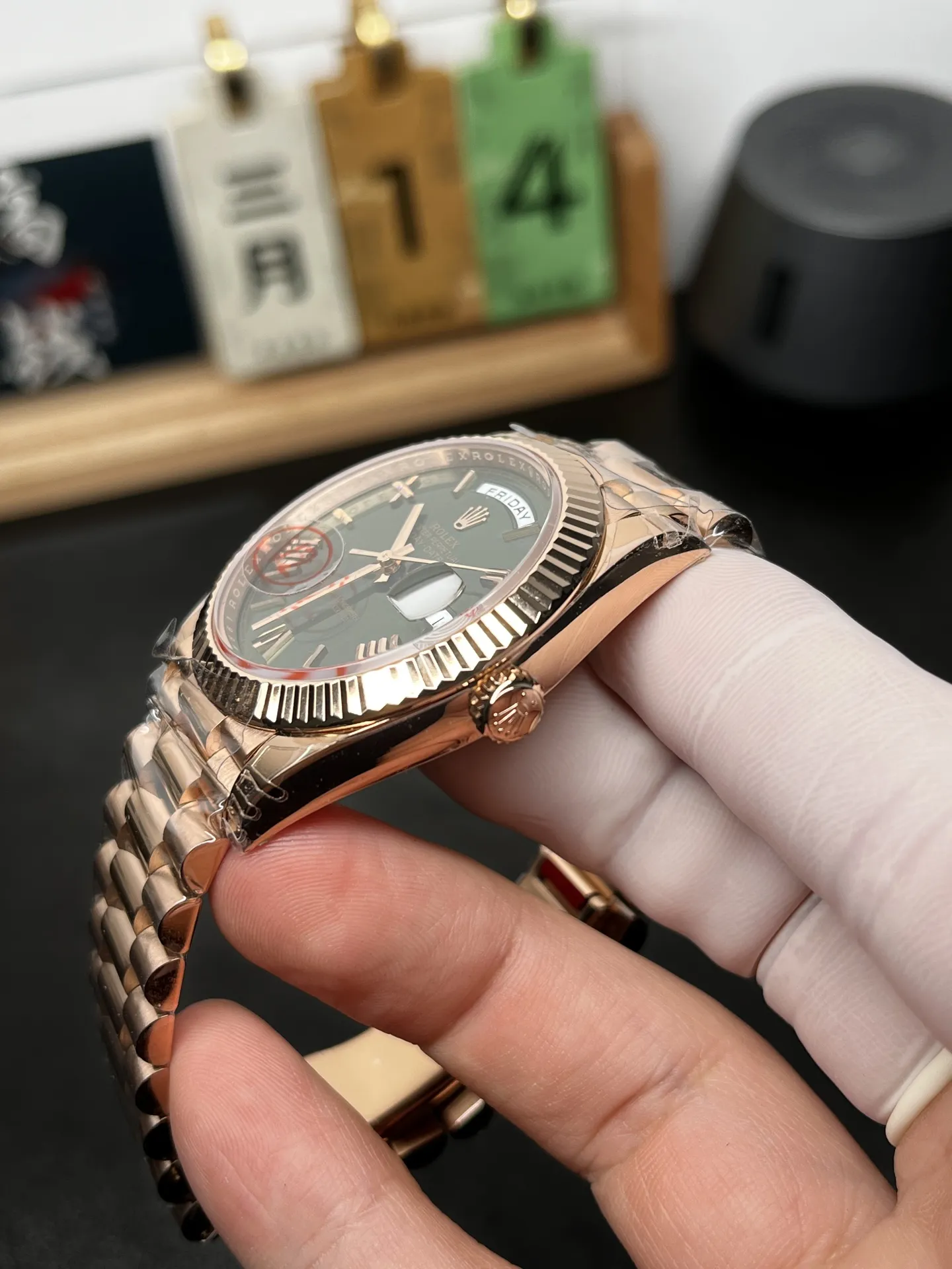 VS Factory (V2) Rolex Day-Date 40mm Rose Gold Olive Green Sunburst Roman Dial Fluted Bezel President Bracelet (228235) 1:1 Super Clone - DD3255 Movement - VS Factory Official photo 4